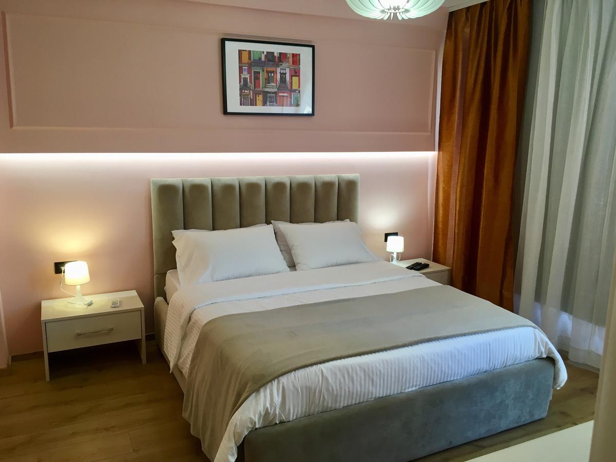 B&B Tirana Smile Exterior photo